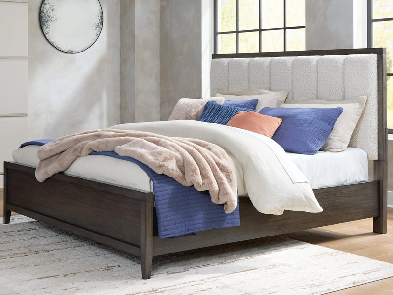 Westonfort Upholstered Panel Bed