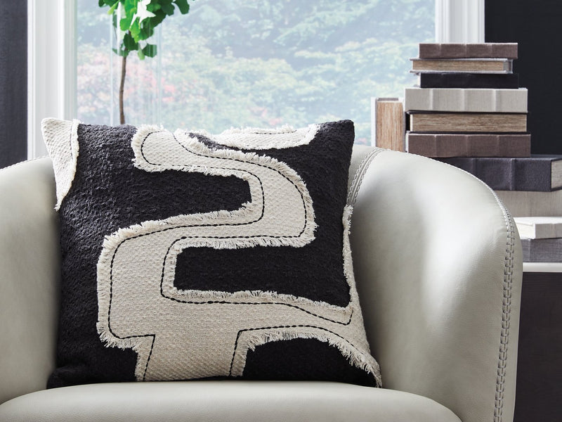 Veerbank Pillow (Set of 4) - Coastal Roots Furniture (Courtenay, BC)