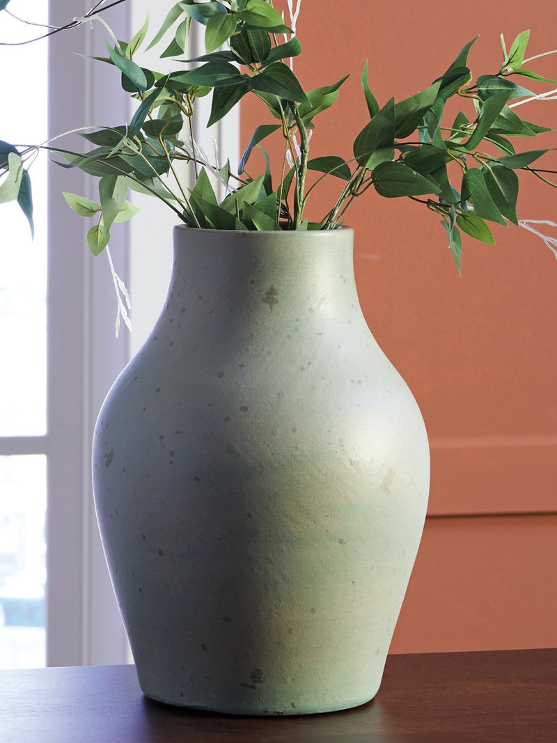 Baychester Vase - Coastal Roots Furniture (Courtenay, BC)