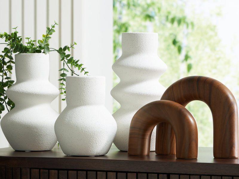 Carterworth Accessory Set (Set of 5) - Coastal Roots Furniture (Courtenay, BC)