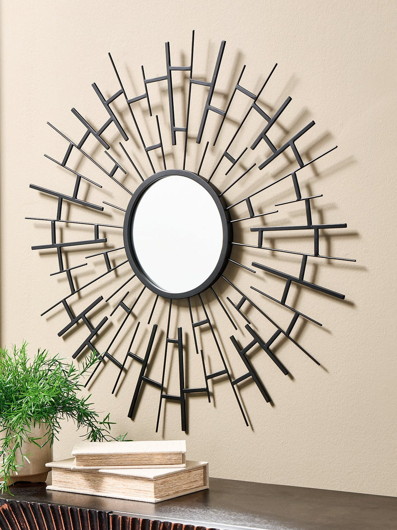 Garrenworth Accent Mirror - Coastal Roots Furniture (Courtenay, BC)