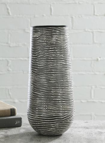 Fynn Vase - Coastal Roots Furniture (Courtenay, BC)