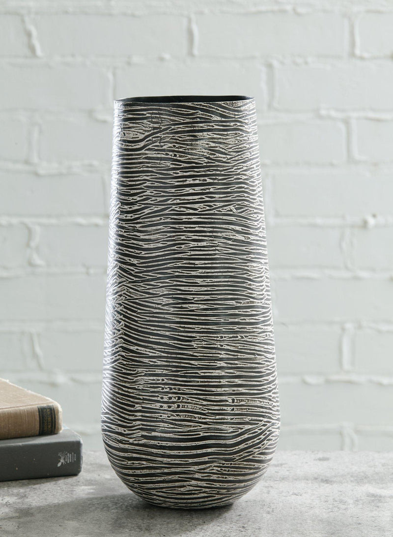 Fynn Vase - Coastal Roots Furniture (Courtenay, BC)