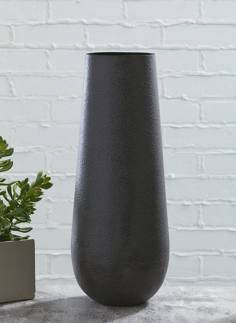 Fynn Vase - Coastal Roots Furniture (Courtenay, BC)