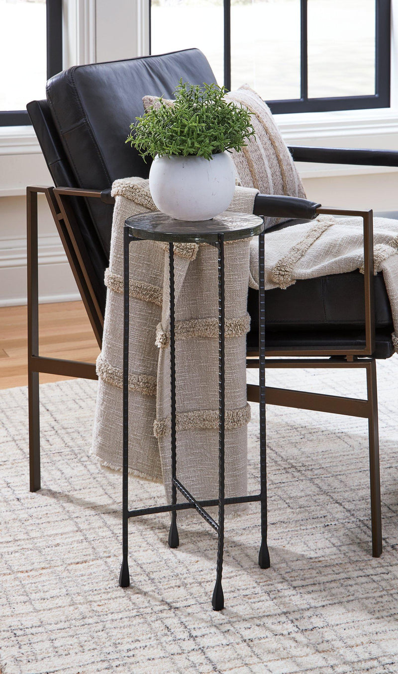 Newgoren Accent Table - Coastal Roots Furniture (Courtenay, BC)