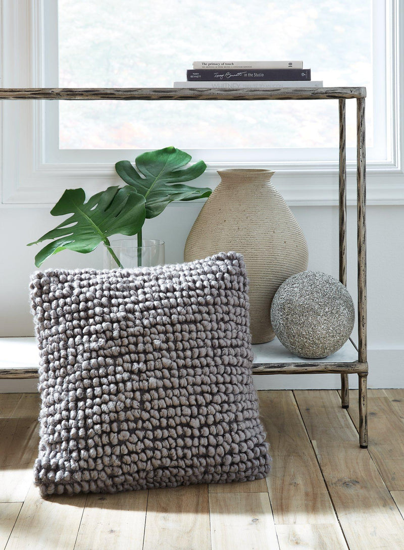 Aavie Pillow - Coastal Roots Furniture (Courtenay, BC)