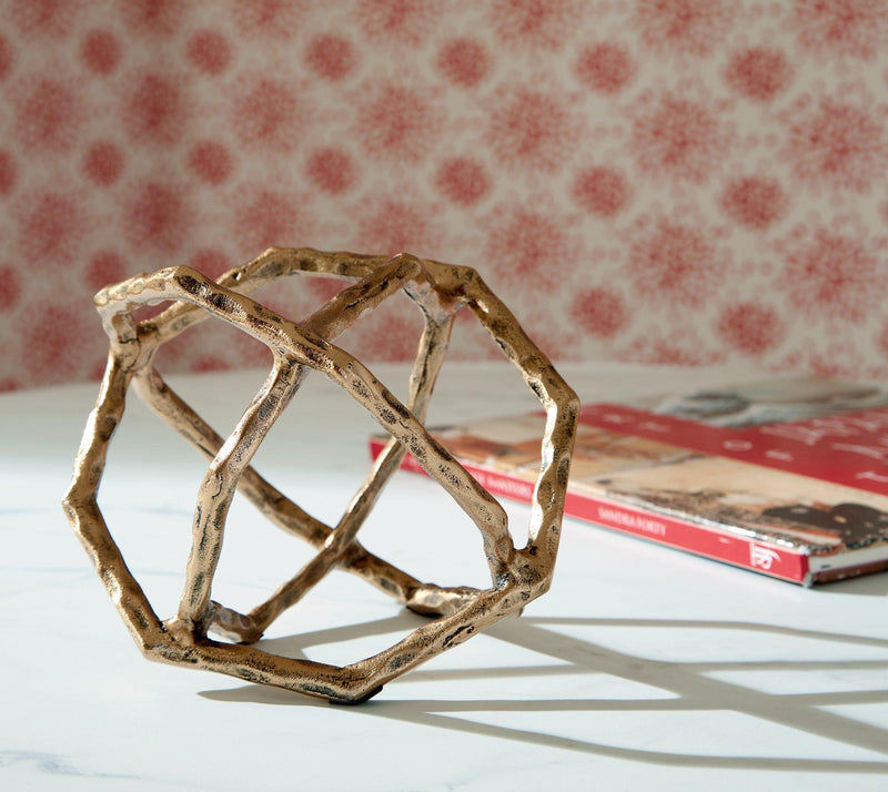 Laddington Sculpture - Coastal Roots Furniture (Courtenay, BC)