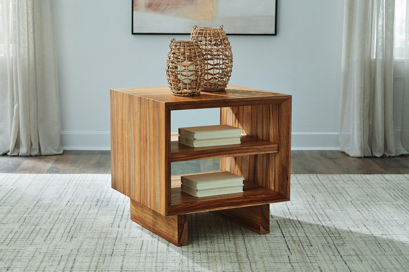 Dressonni End Table - Coastal Roots Furniture (Courtenay, BC)