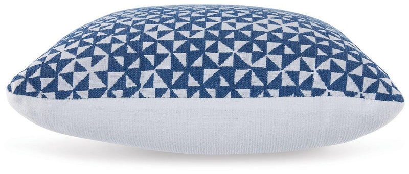 Jaycott Next-Gen Nuvella Pillow (Set of 4) - Coastal Roots Furniture (Courtenay, BC)