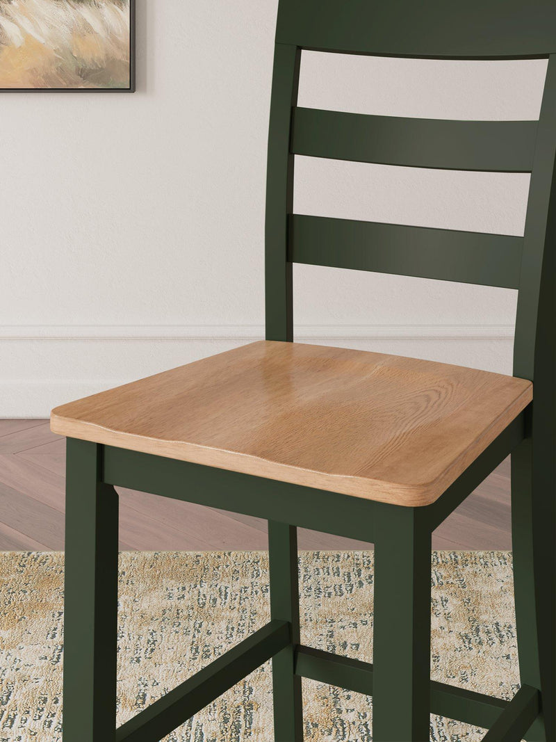 Gesthaven Dining Set - Coastal Roots Furniture (Courtenay, BC)