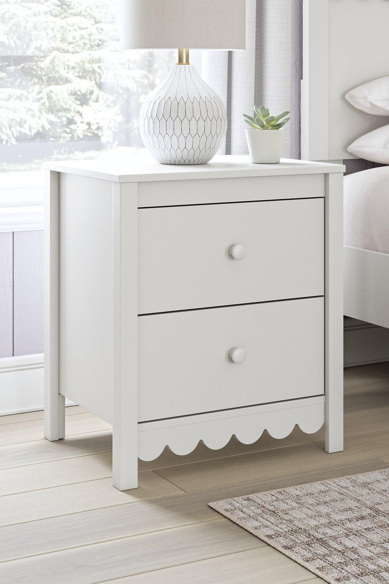 Hallityn Nightstand - Coastal Roots Furniture (Courtenay, BC)