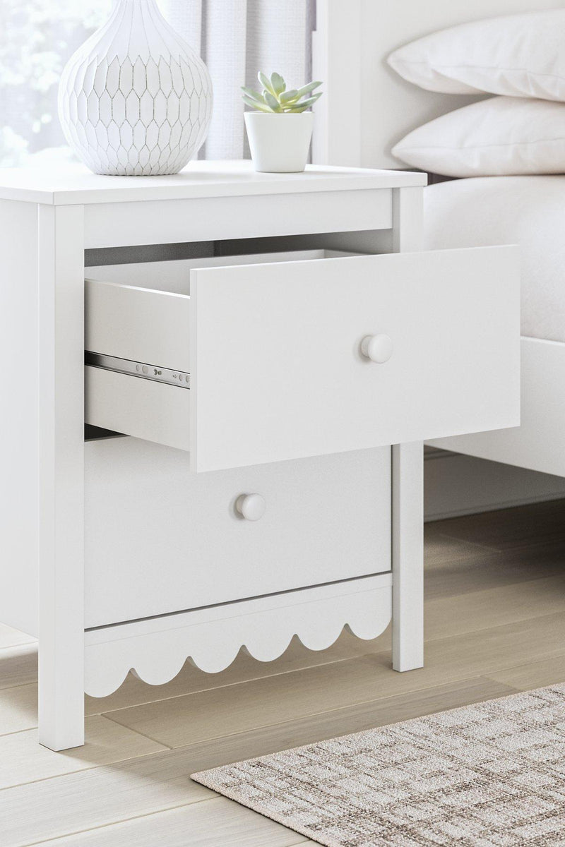 Hallityn Nightstand - Coastal Roots Furniture (Courtenay, BC)