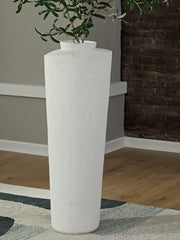 Flurinworth Vase - Coastal Roots Furniture (Courtenay, BC)