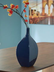 Abtinson Vase - Coastal Roots Furniture (Courtenay, BC)
