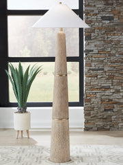 Gasparleigh Floor Lamp - Coastal Roots Furniture (Courtenay, BC)