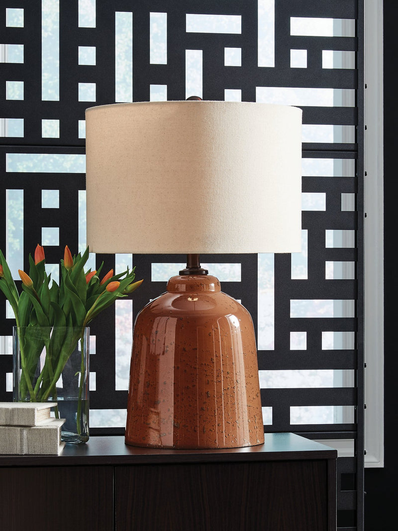 Aaleahya Table Lamp - Coastal Roots Furniture (Courtenay, BC)