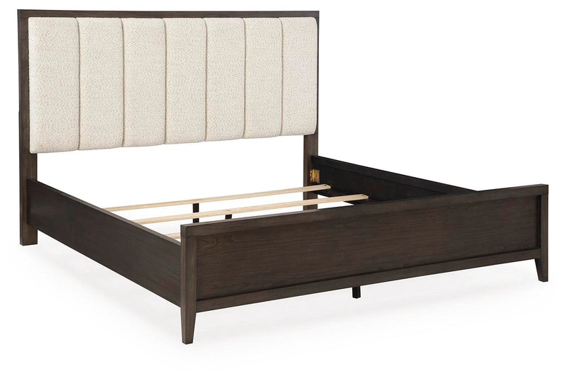Westonfort Upholstered Panel Bed